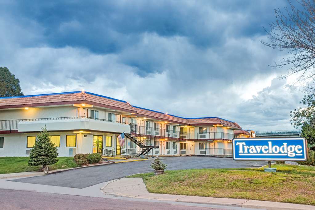 Knights Inn Aurora Dış mekan fotoğraf